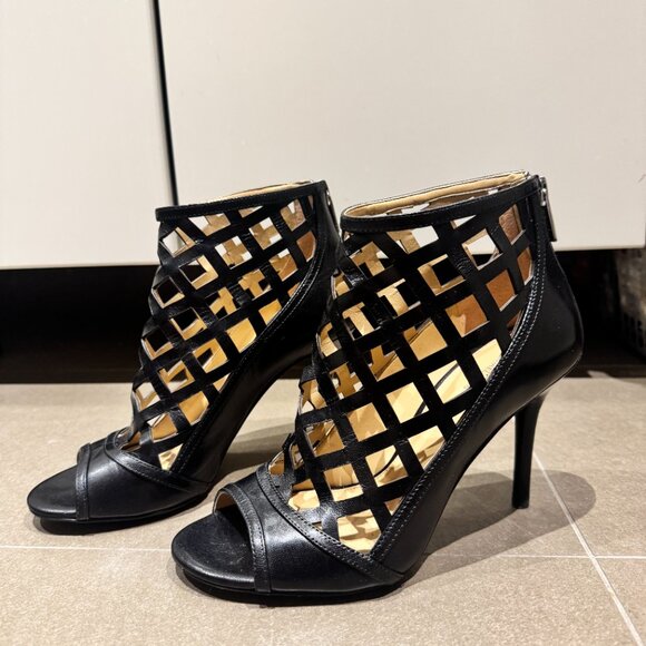 Michael Michael Kors Yvonne Open Toe Heels - Picture 4 of 6